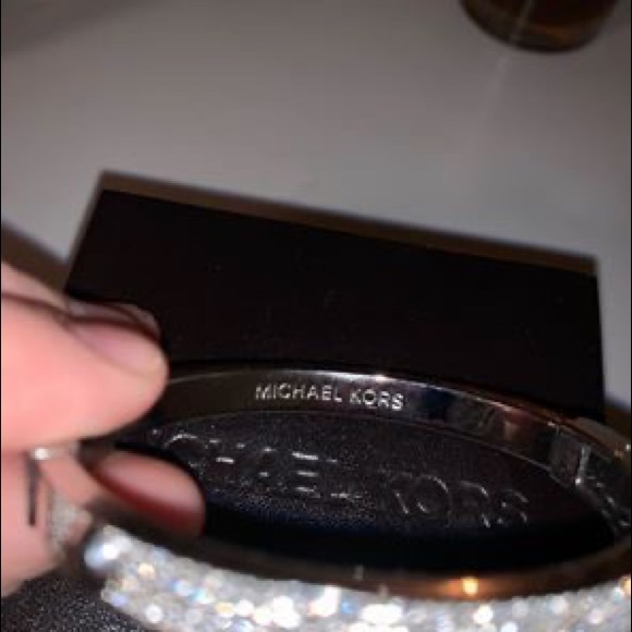 Michael Kors diamond bracelet - Picture 4 of 4